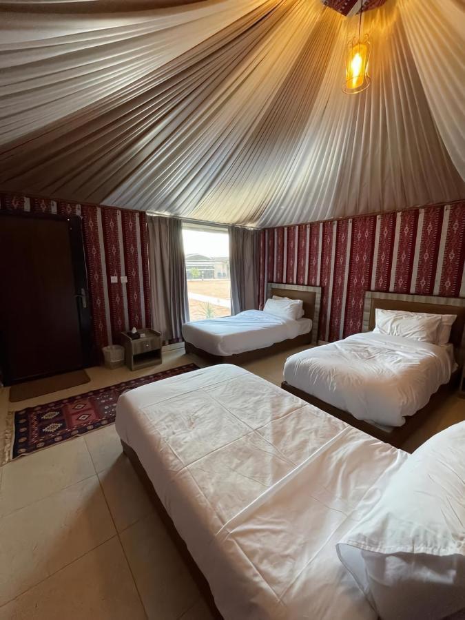 مخيم جبل بردى Jabal Burdah Camp Hotel Wadi Rum Eksteriør billede